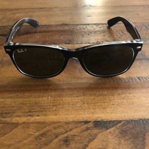 RAY-BANS NEW WAYFARER P